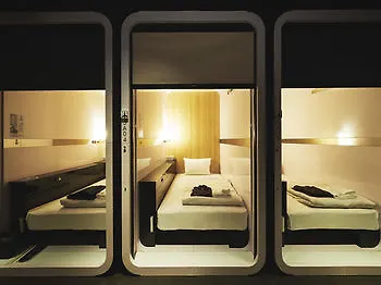Ξενοδοχείο με κάψουλες First Cabin Kyobashi Ξενοδοχείο Τόκιο