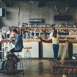 Vandrerhjem Nui. & Bar Lounge, Tokyo